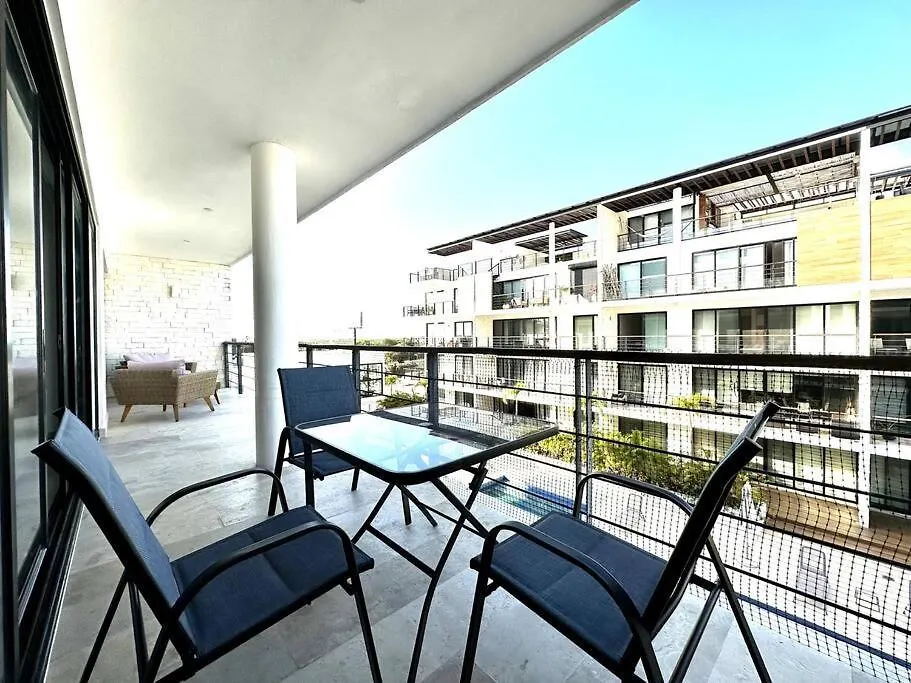 New Condo With Pool, Gym, A/C, Wifi, King Size Bed Cancún 0*,  Mexiko