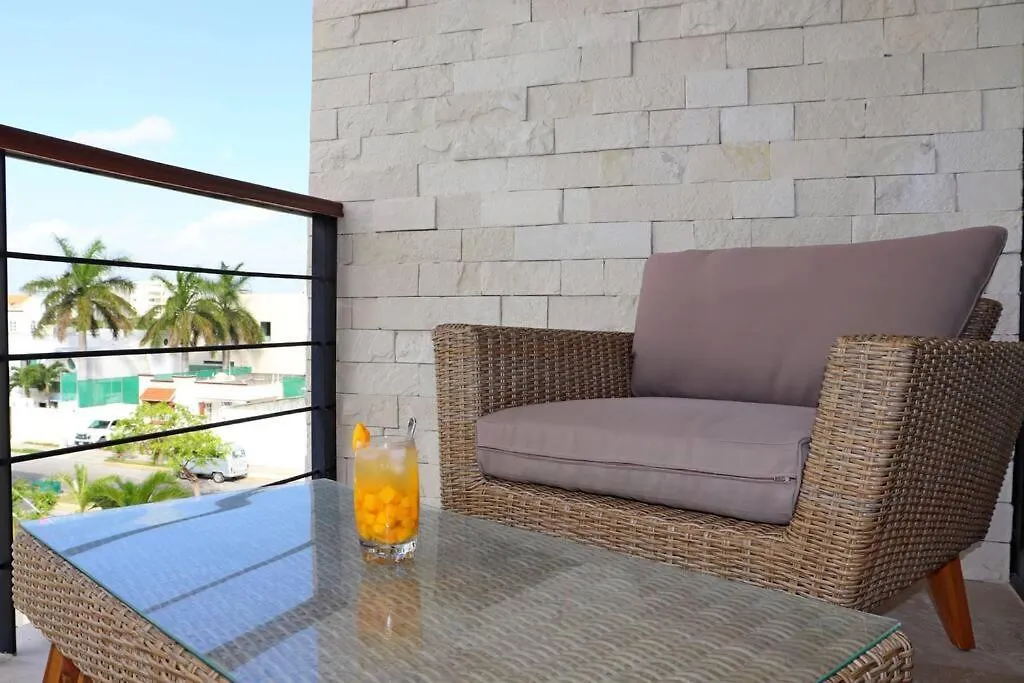 Lägenhet New Condo With Pool, Gym, A/C, Wifi, King Size Bed Cancún