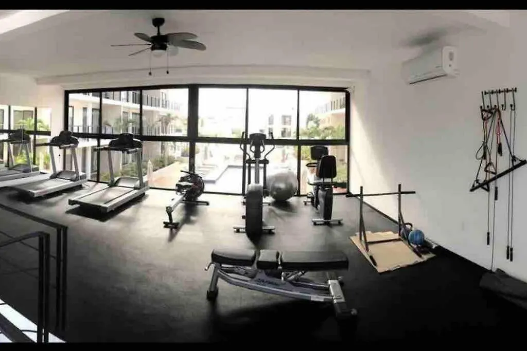 New Condo With Pool, Gym, A/C, Wifi, King Size Bed Cancun Mexico